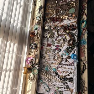 Large jewelry lot